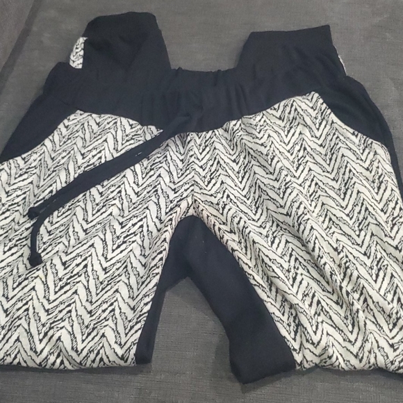 💥50% sale💥Motherhood lounge pants sz Small #1110 - Picture 2 of 4